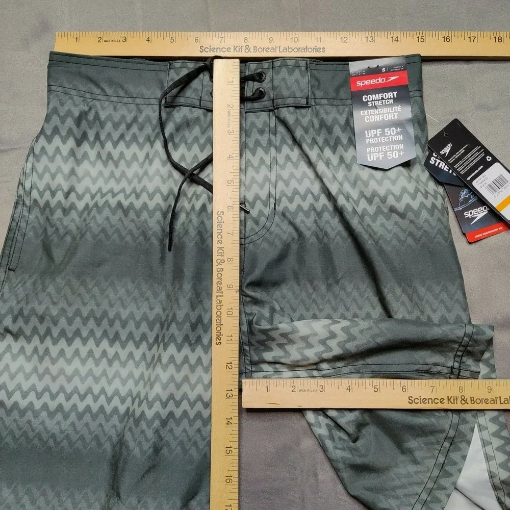 SPEEDO Men Small Bondi Boardshorts Black Comfort Stretch Swim Trunks‎ NEW